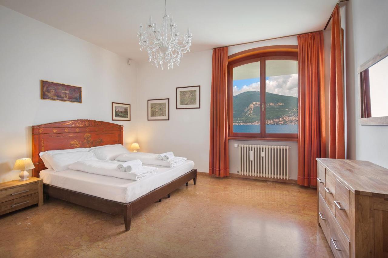 Villa Francesca-Grande Appartamento In Riva Al Lago Бренцоне-суль-Гарда Экстерьер фото