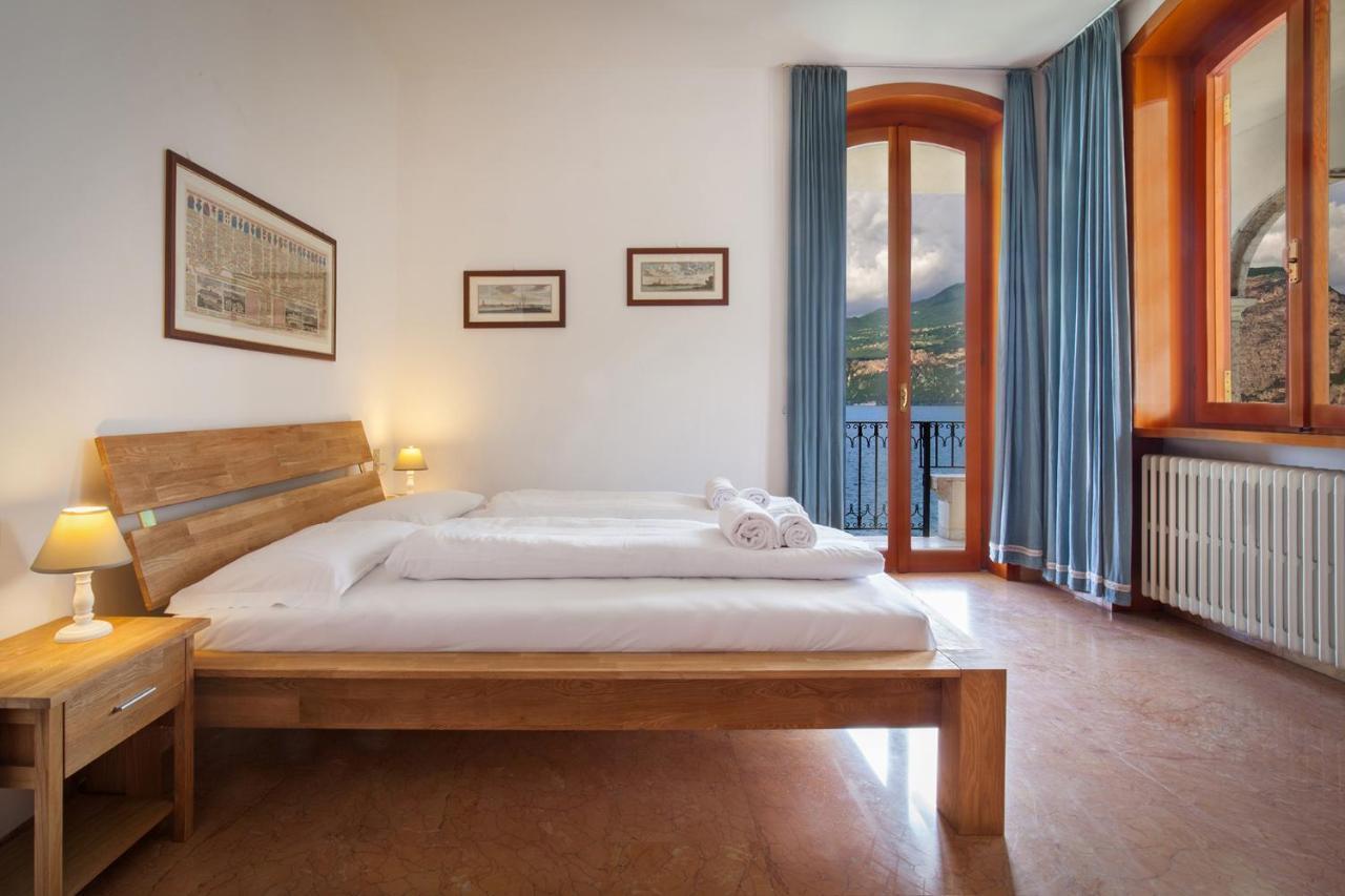 Villa Francesca-Grande Appartamento In Riva Al Lago Бренцоне-суль-Гарда Экстерьер фото